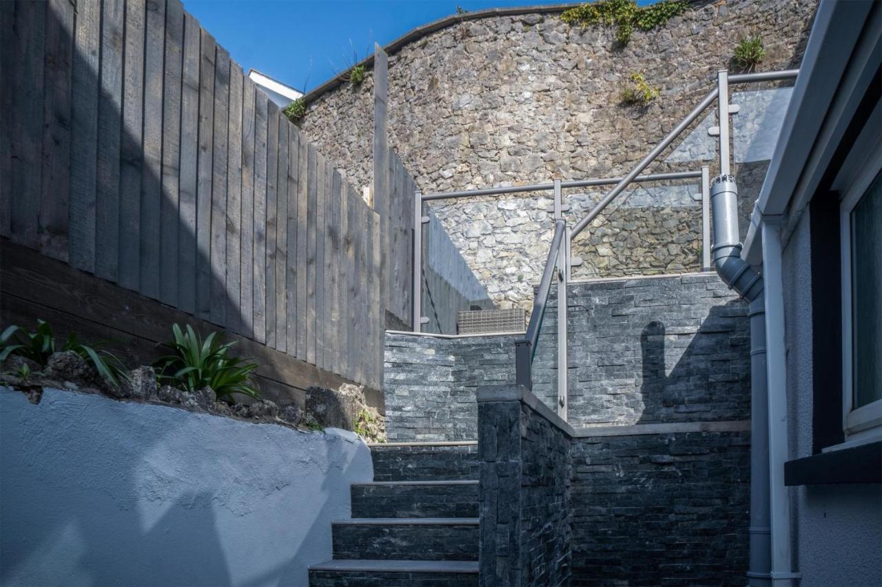 Hawtree Cottage - 2 Bedroom Cottage - Tenby Eksteriør billede