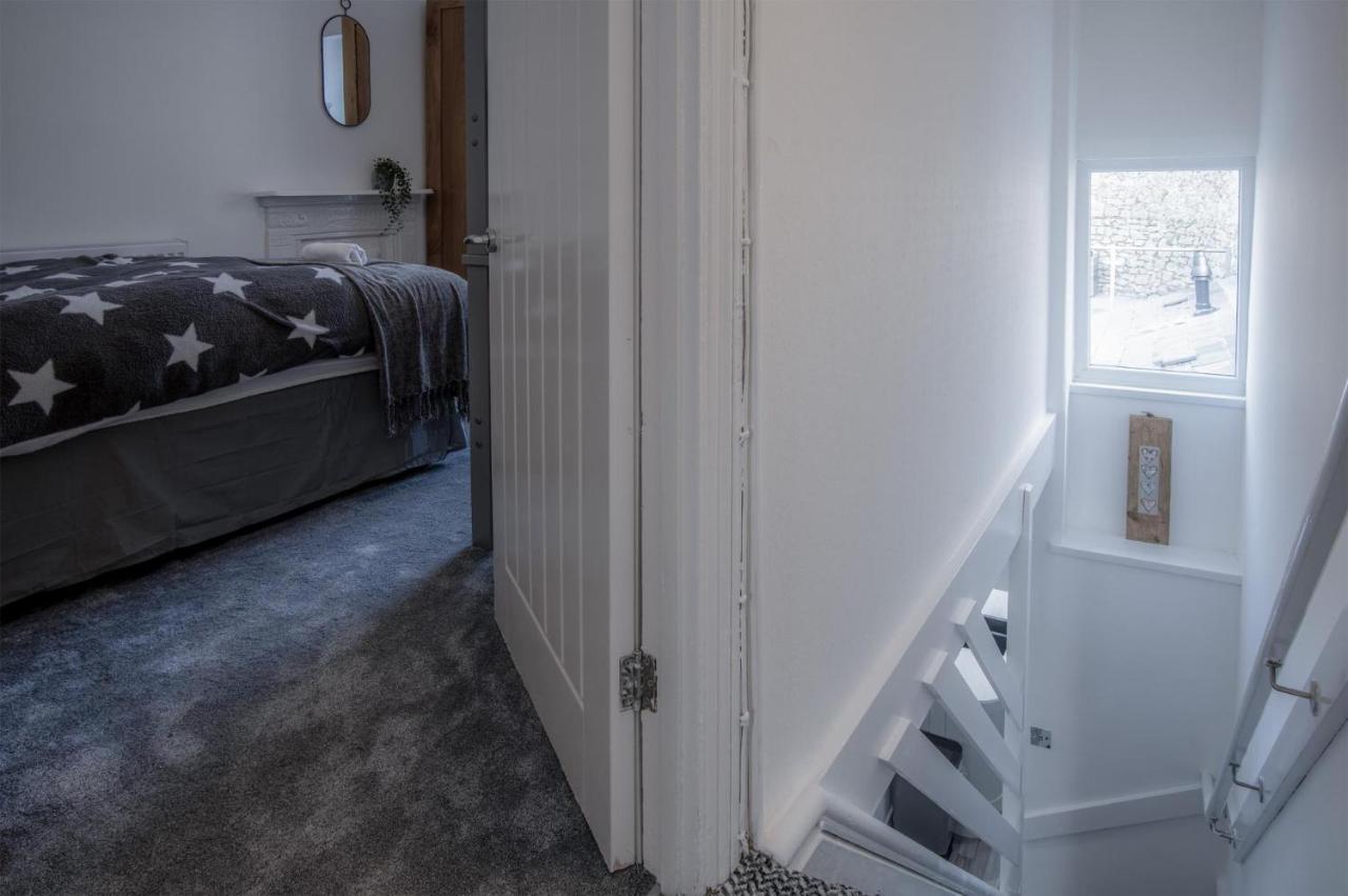 Hawtree Cottage - 2 Bedroom Cottage - Tenby Eksteriør billede